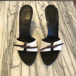 Gorgeous Gucci Sandals with dust bag